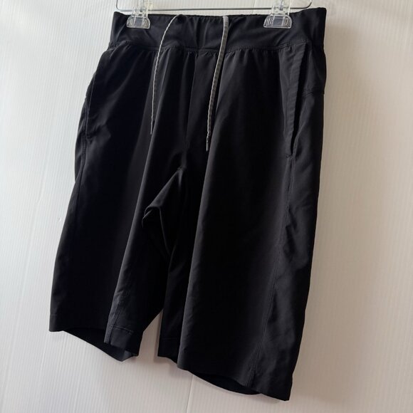 Lululemon T.H.E. Short Linerless 11” Mens Sz Small Black Flaws - Picture 16 of 16